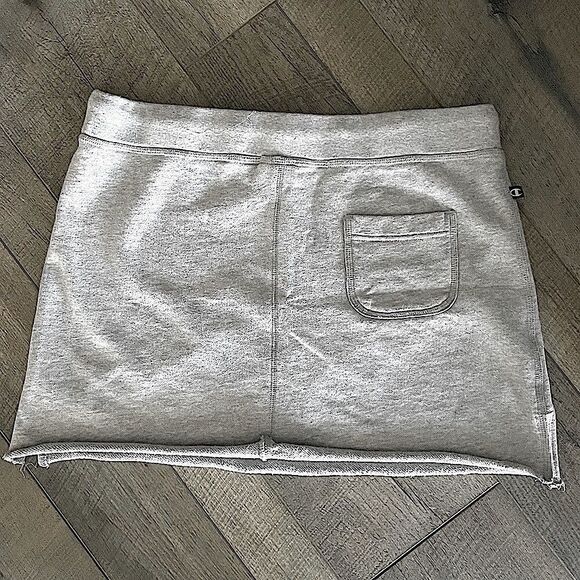 Champion, Drawstring, Gray, Short, Cotton Skirt with Back Pocket. Size Large. - Picture 2 of 5